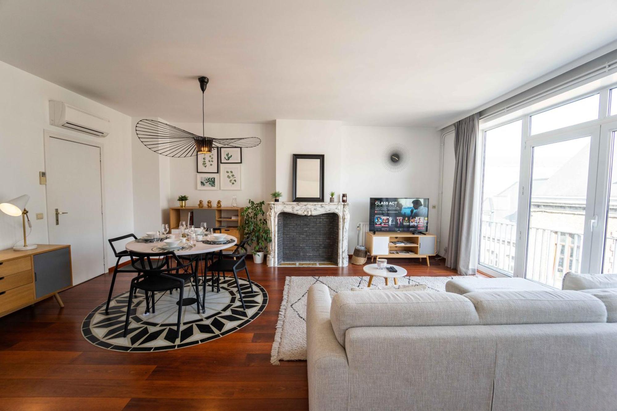 Luxury Apart' Mons City Center With Terrace Apartment Bagian luar foto