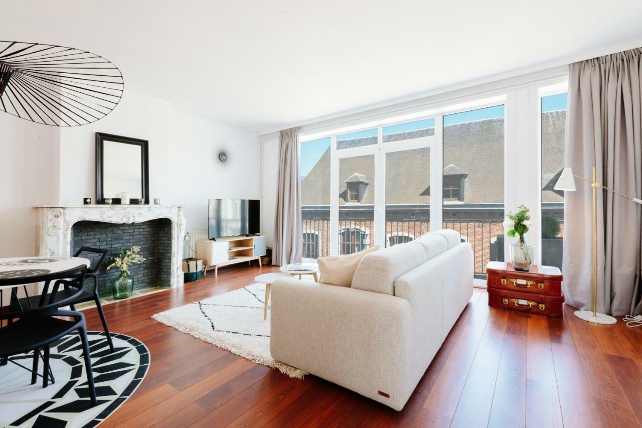 Luxury Apart' Mons City Center With Terrace Apartment Bagian luar foto